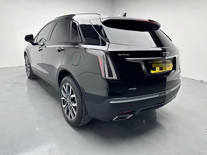 Фото 7 - Cadillac XT5