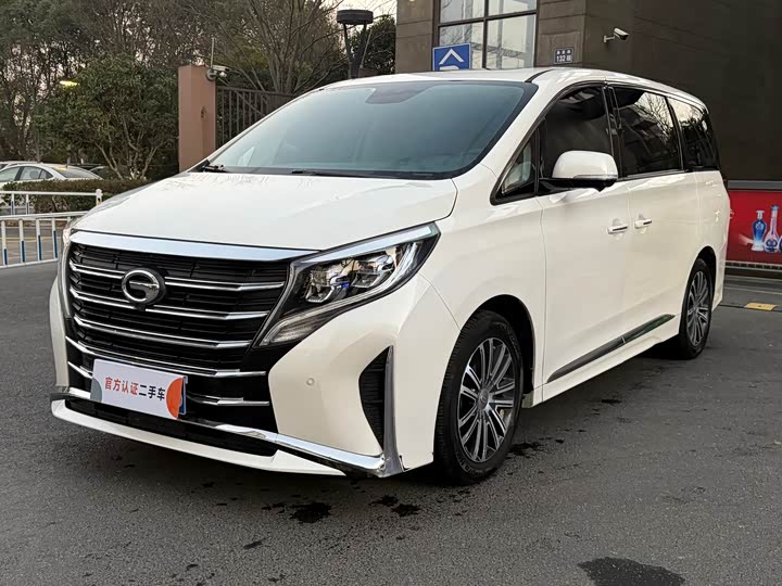 Фото 1 - GAC Trumpchi M8