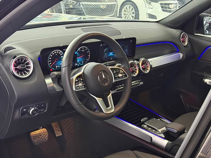 Фото 5 - Mercedes-Benz GLB-Class