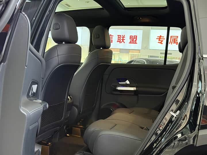 Фото 7 - Mercedes-Benz GLB-Class