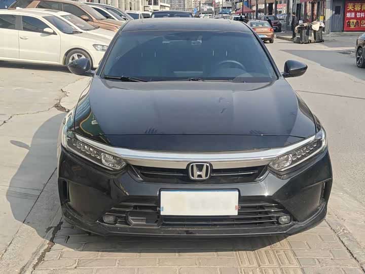 Фото 2 - Honda Inspire