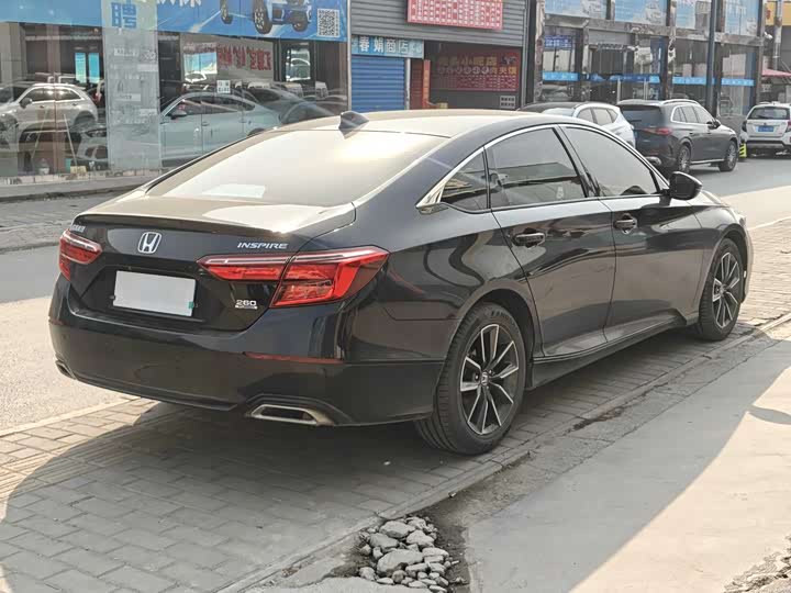 Фото 9 - Honda Inspire