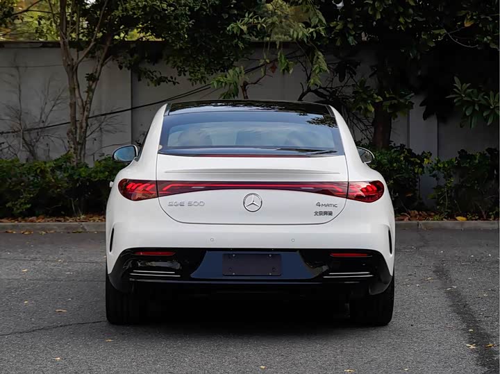 Фото 5 - Mercedes-Benz EQE