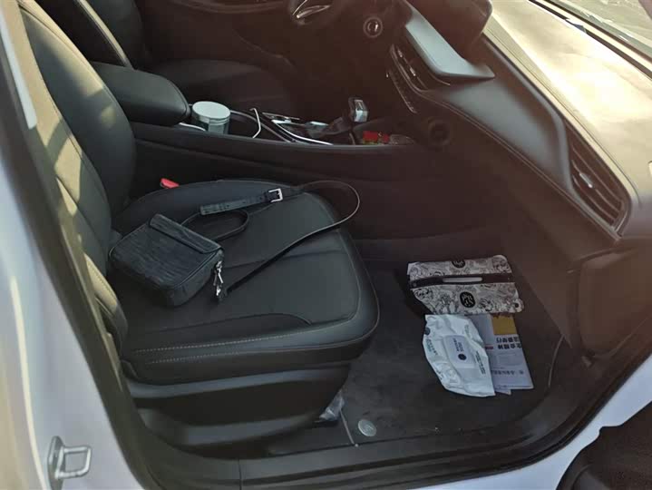 Фото 8 - Buick Verano