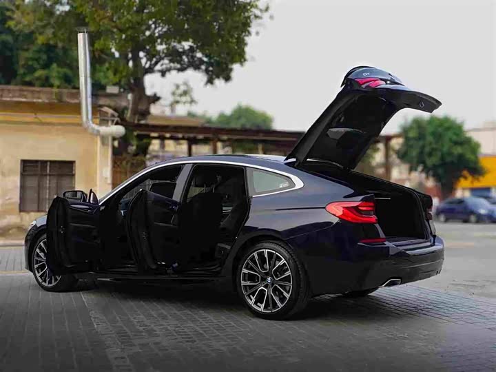 Фото 6 - BMW 6 Series GT