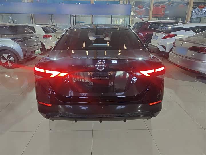 Фото 6 - Nissan Sylphy