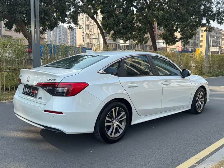 Фото 4 - Honda Civic