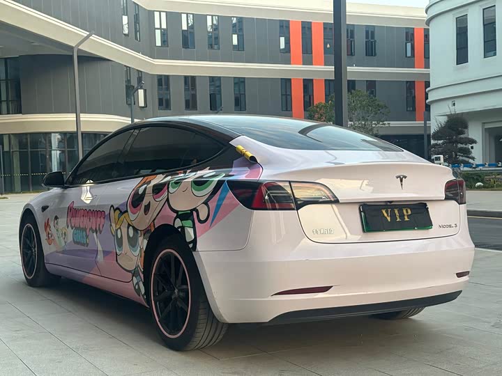 Фото 7 - Tesla Model 3