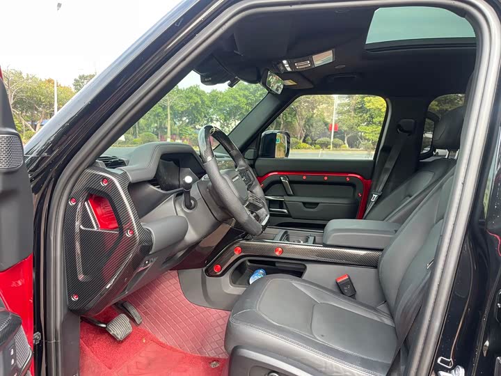 Фото 4 - Land Rover Defender