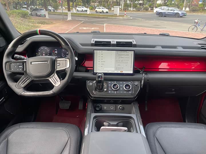 Фото 7 - Land Rover Defender