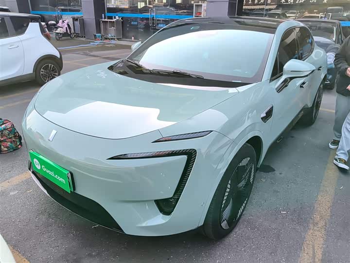 Фото 2 - Avatr 11