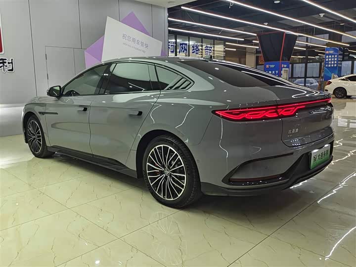 Фото 4 - BYD Han