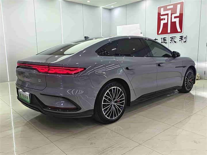 Фото 6 - BYD Han