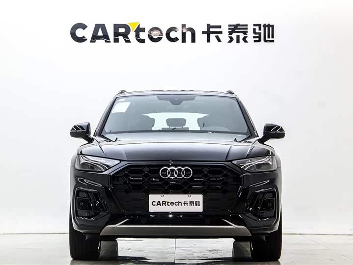 Фото 2 - Audi Q5L