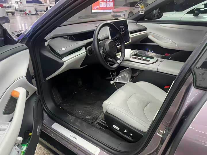 Фото 2 - Xiaomi SU7