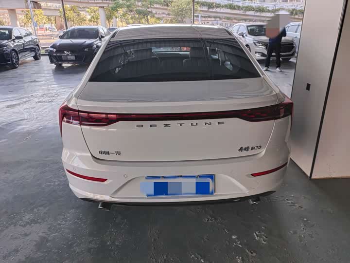 Фото 5 - Bestune B70