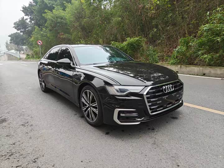 Фото 3 - Audi A6L