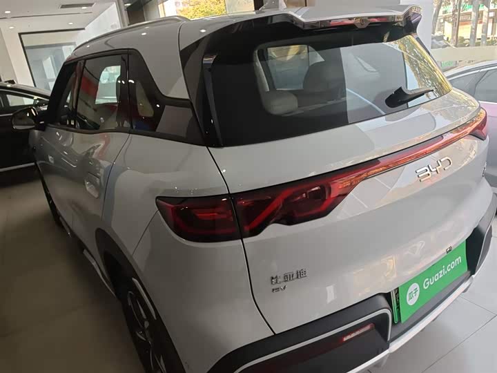 Фото 5 - BYD Yuan Up