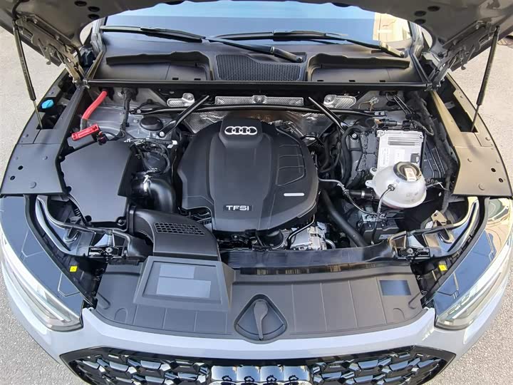 Фото 8 - Audi Q5L Sportback