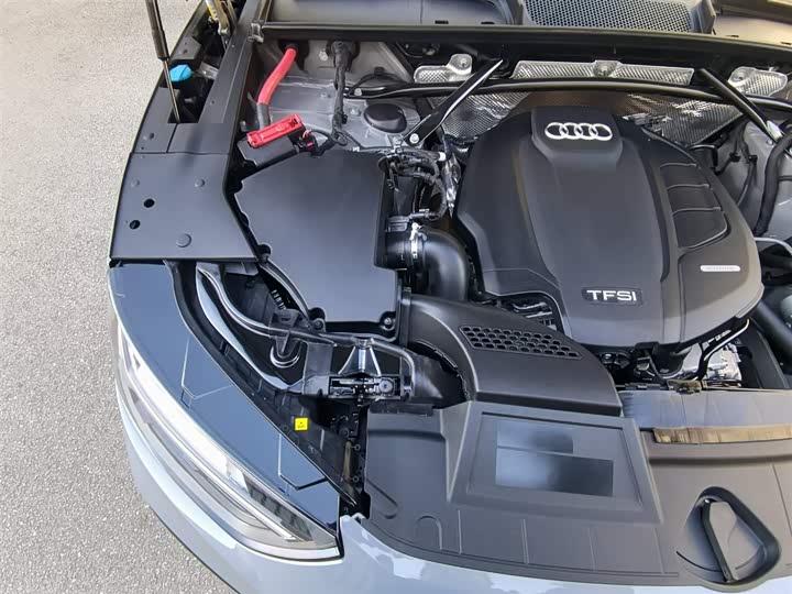 Фото 9 - Audi Q5L Sportback