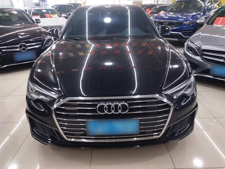 Фото 3 - Audi A6L