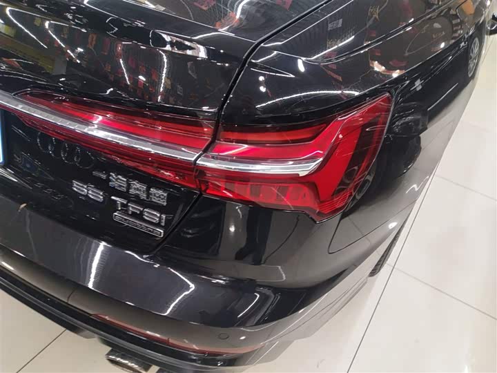 Фото 8 - Audi A6L