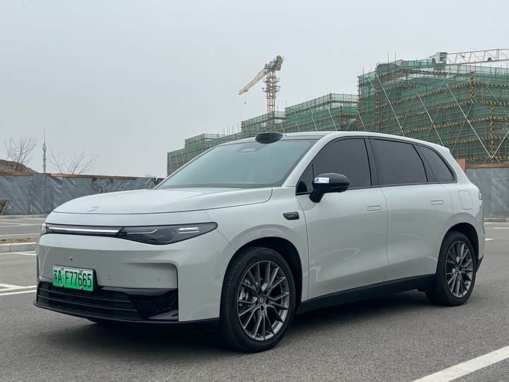 Фото 1 - Leapmotor C10