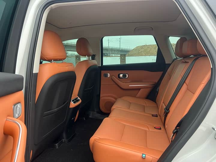 Фото 8 - Leapmotor C10