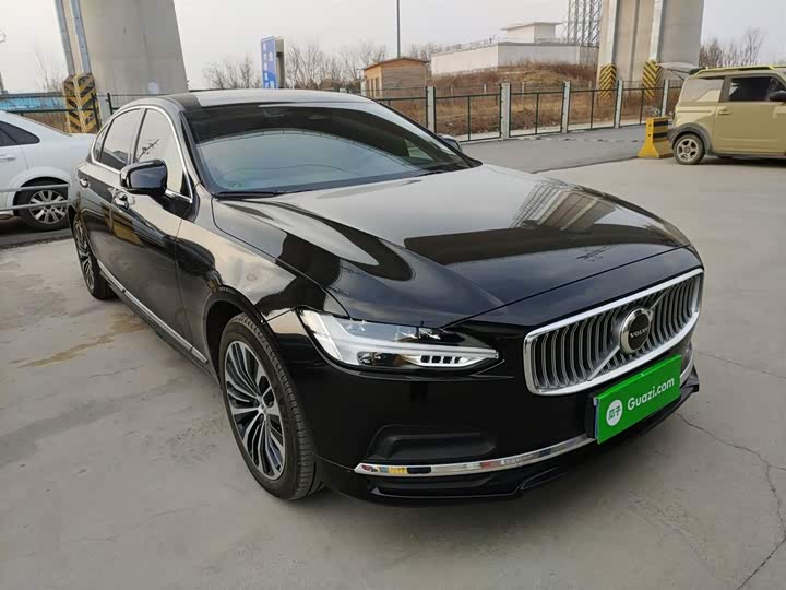 Фото 4 - Volvo S90