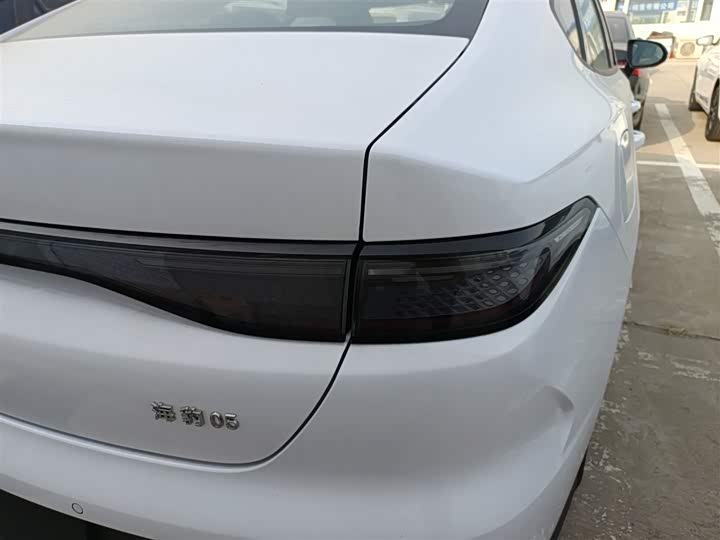 Фото 8 - BYD Seal 05 DM-i Hybrid