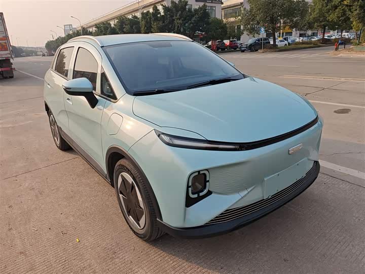 Фото 4 - Geely Geometry E Firefly