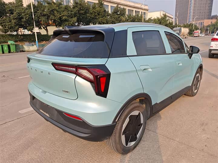 Фото 7 - Geely Geometry E Firefly