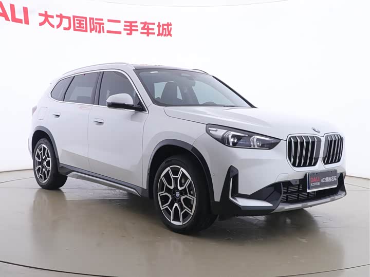 Фото 3 - BMW X1