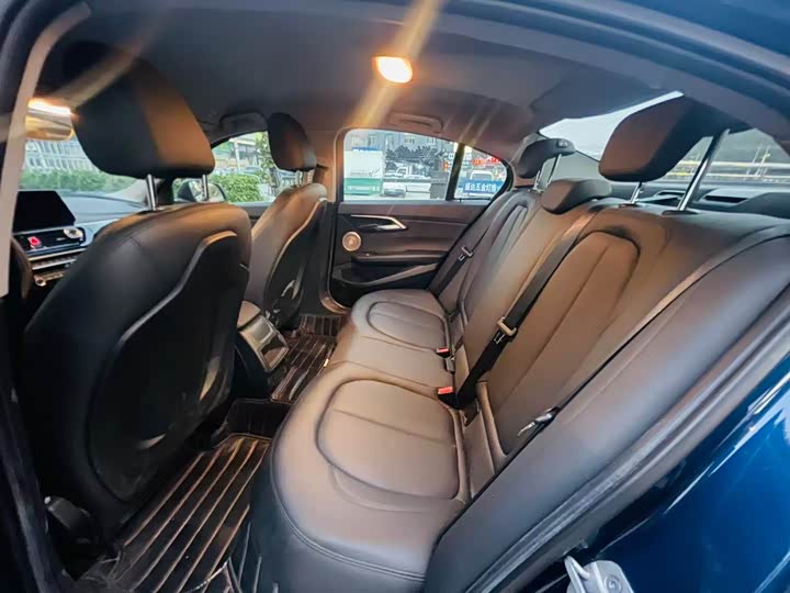 Фото 8 - BMW 1 Series