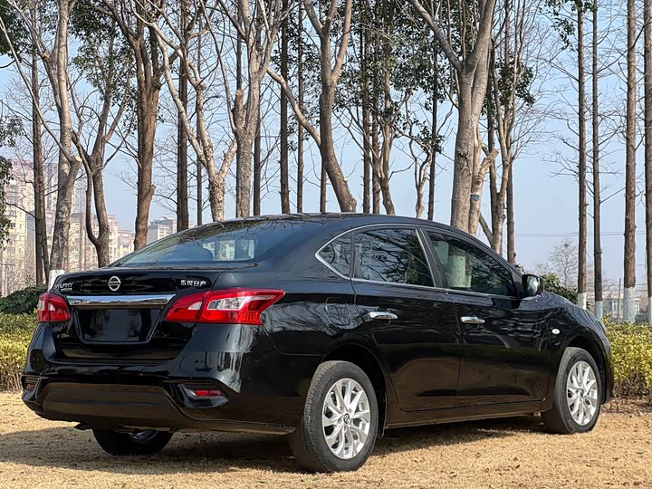 Фото 7 - Nissan Sylphy