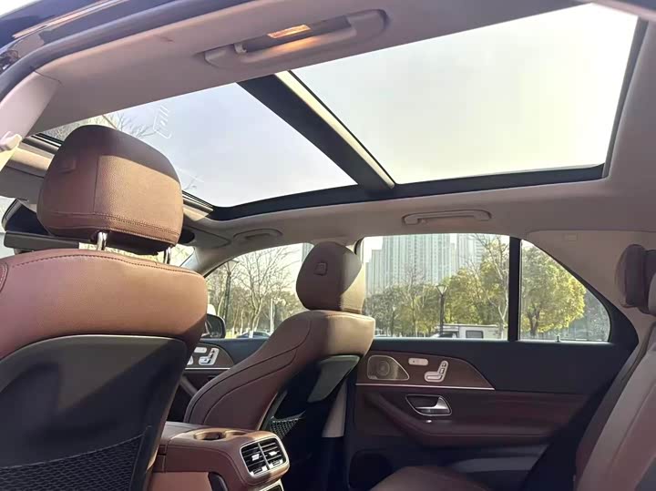 Фото 3 - Mercedes-Benz GLE-Class