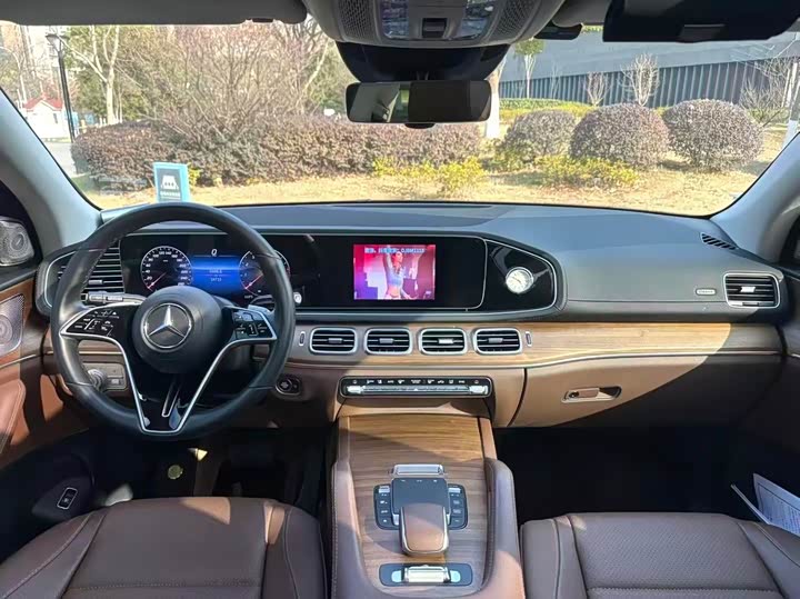 Фото 4 - Mercedes-Benz GLE-Class