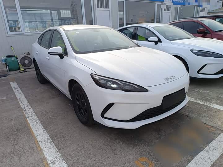 Фото 4 - BYD Seal 05 DM-i Hybrid