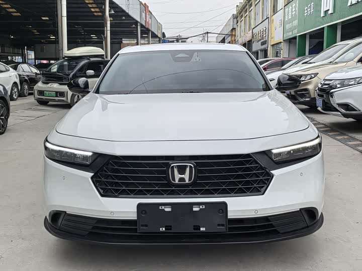 Фото 2 - Honda Accord