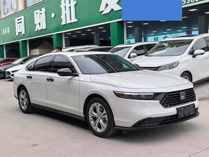 Фото 3 - Honda Accord