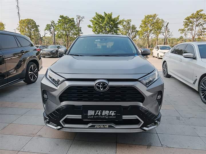 Фото 2 - Toyota RAV4