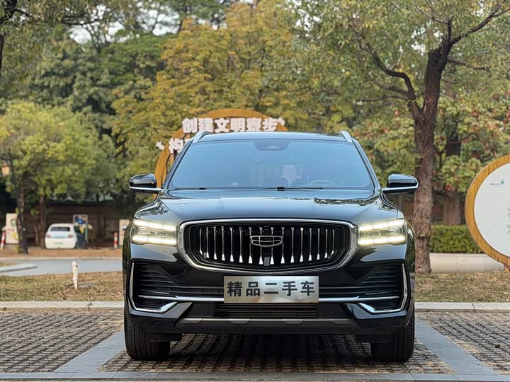 Фото 2 - Geely Monjaro