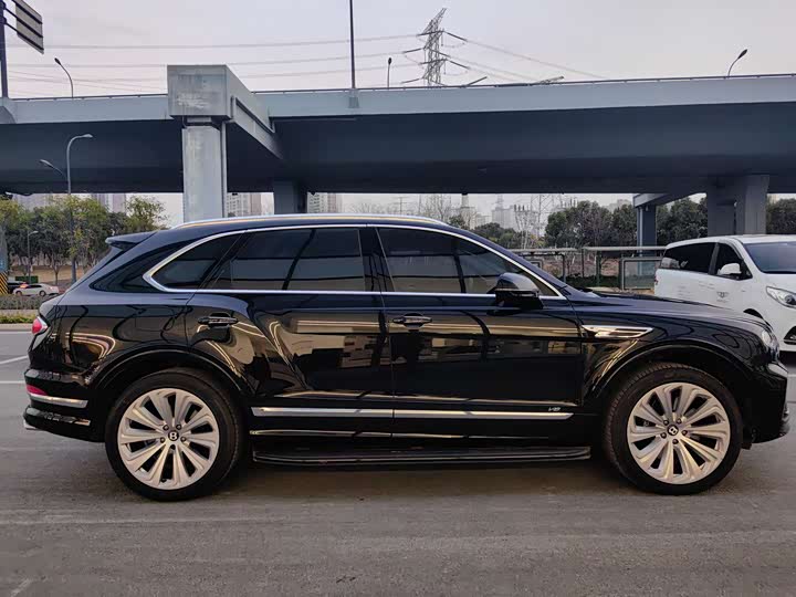 Фото 4 - Bentley Bentayga
