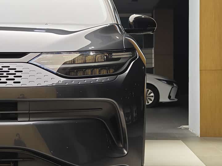 Фото 2 - Leapmotor C11