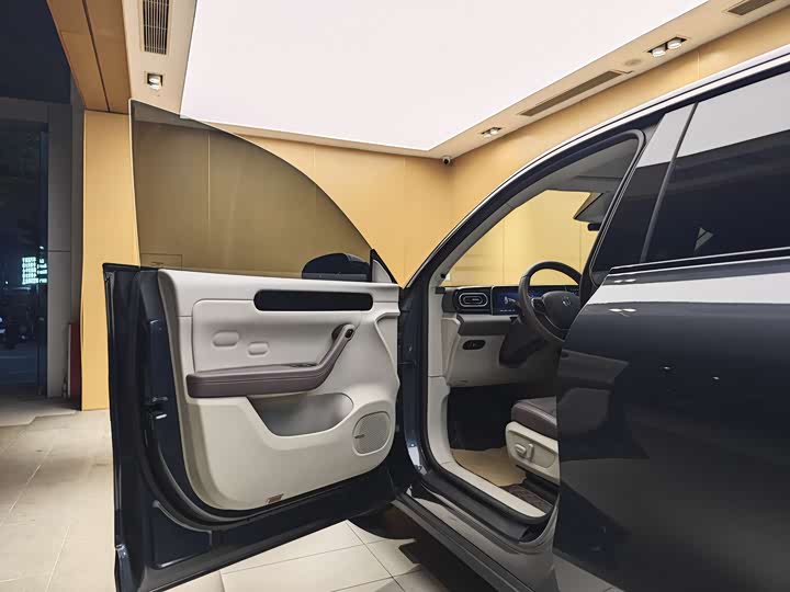 Фото 7 - Leapmotor C11