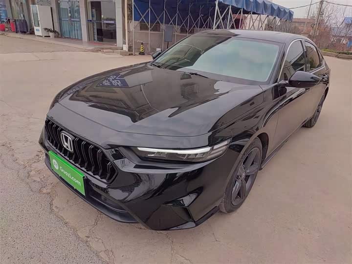 Фото 2 - Honda Inspire