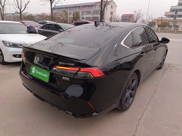 Фото 7 - Honda Inspire