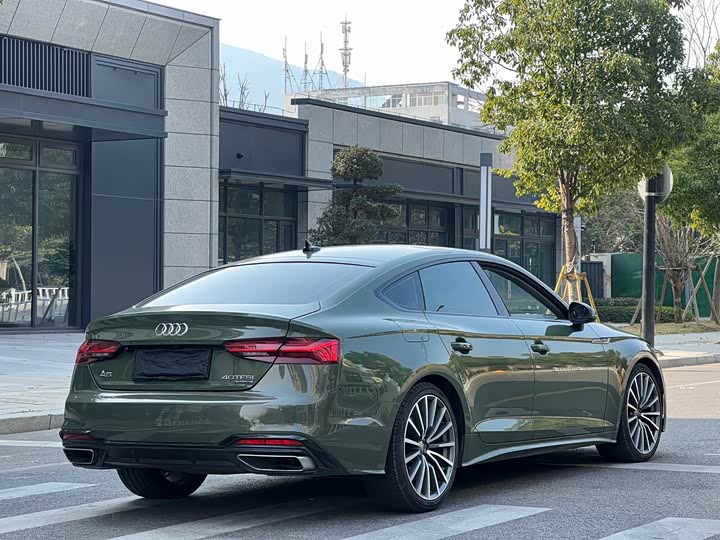 Фото 6 - Audi A5