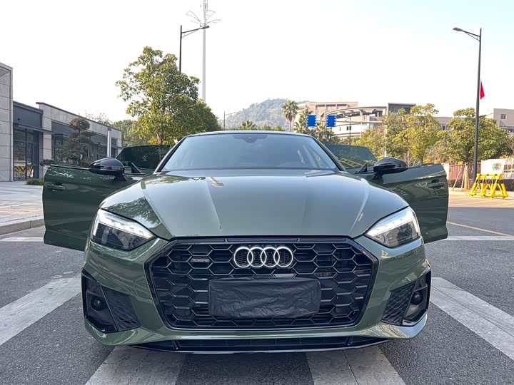 Фото 9 - Audi A5
