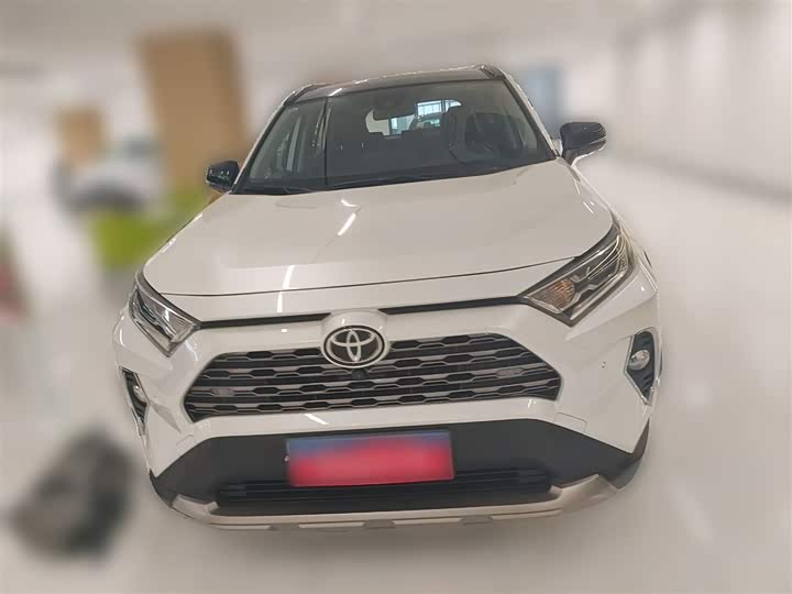 Фото 5 - Toyota RAV4